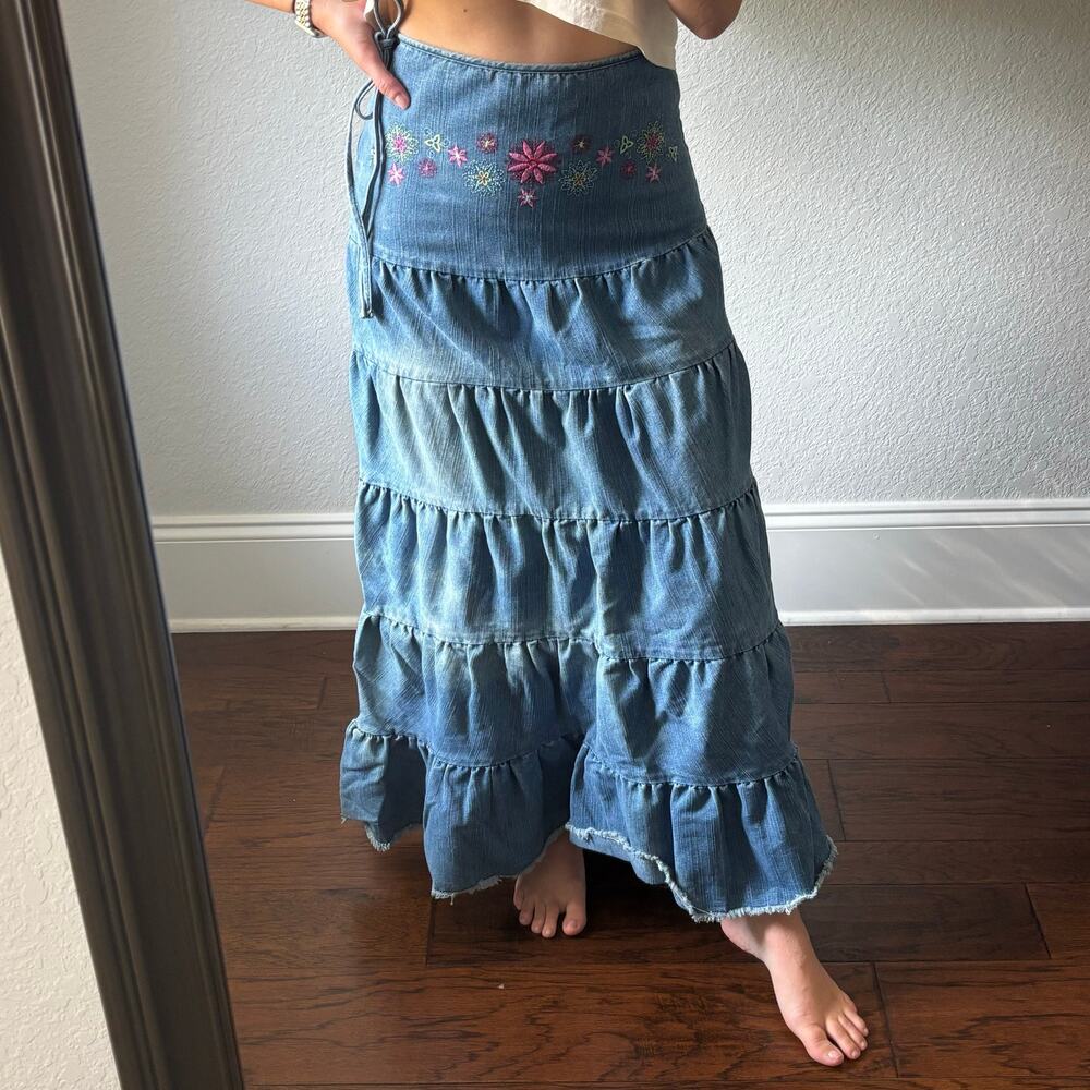 East of LA Blue‎ Denim Tiered Ruffle Maxi Skirt Embroidered Cottagecore 5/6 26